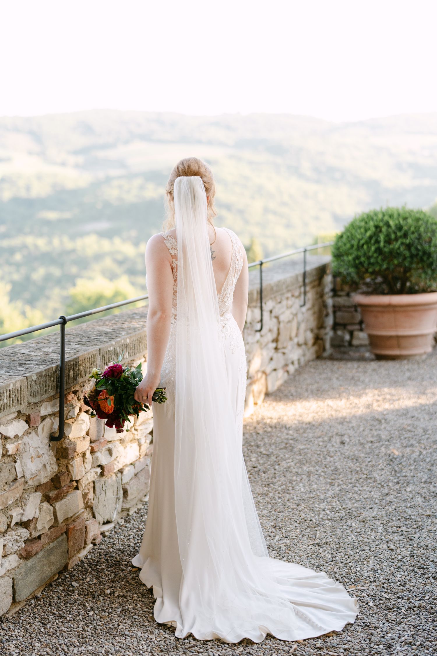 Braut mit Schleier Hochzeit in Italien