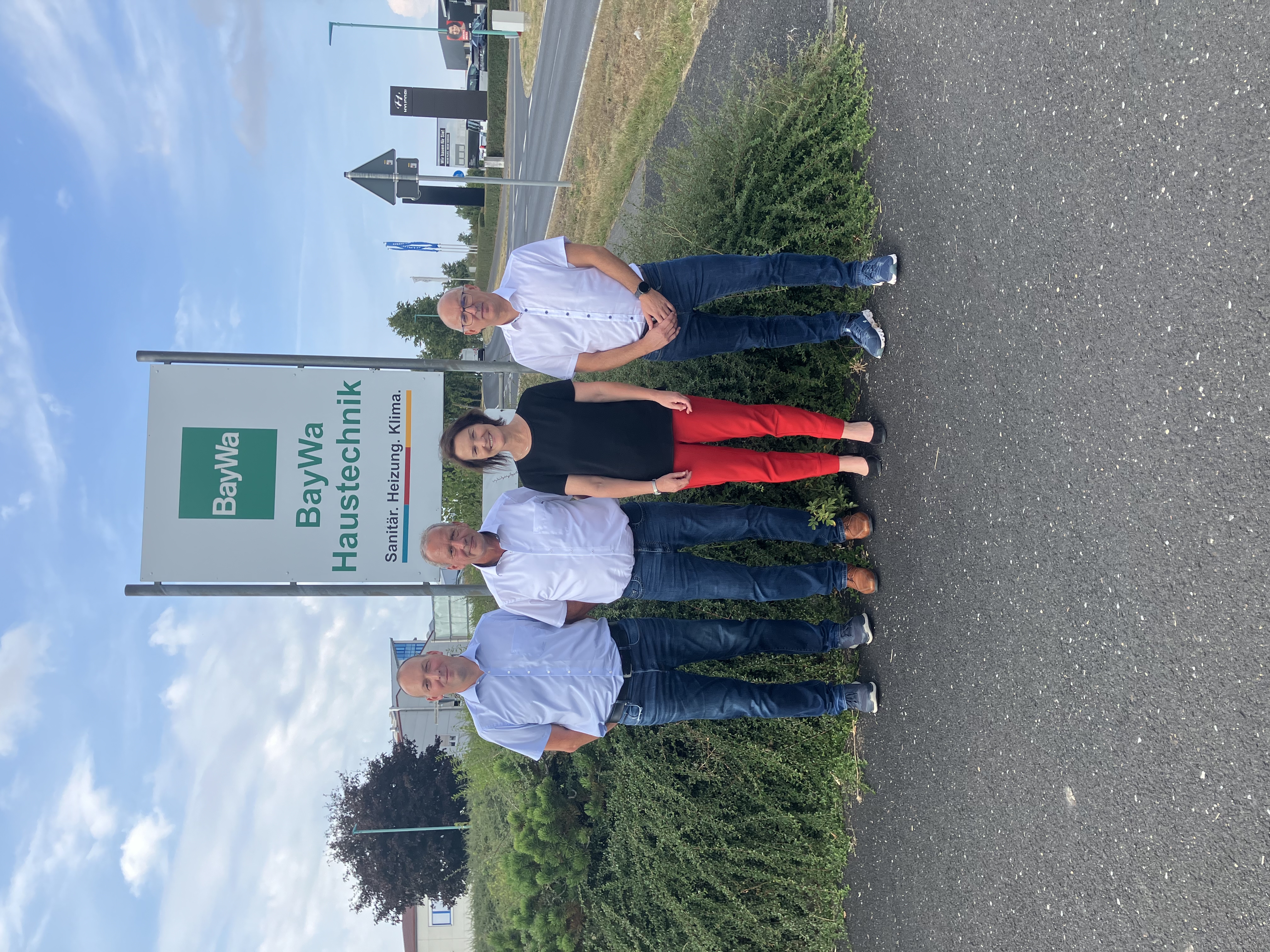 Landrätin Peggy Greiser besucht BayWa Haustechnik GmbH in Meiningen – Austausch zu innovativer Heiztechnik und Fachkräftesicherung Vorschaubild Blog