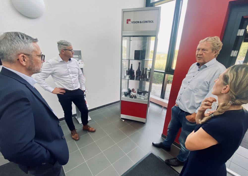 Maschinen sehen lernen: Vision & Control macht's möglich  Vorschaubild Blog