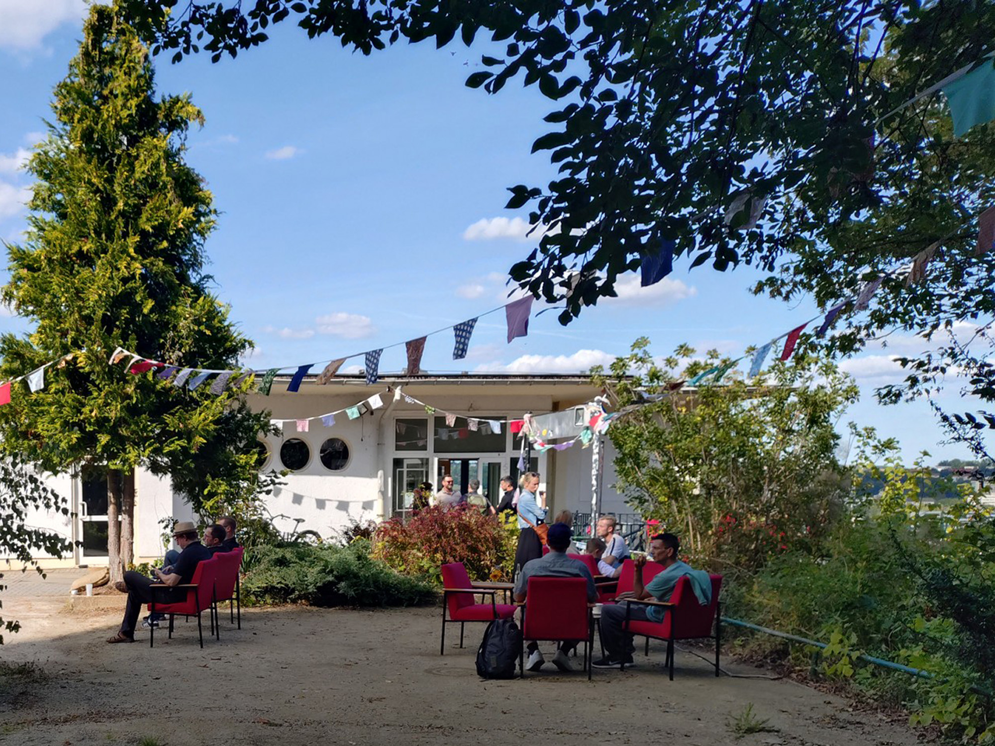 Außenbespielung der Terrasse. Foto: Thomas Laubert Außenbespielung der Terrasse. Foto: Thomas Laubert