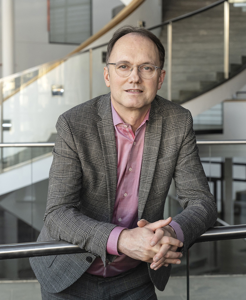 Tobias J. Knoblich