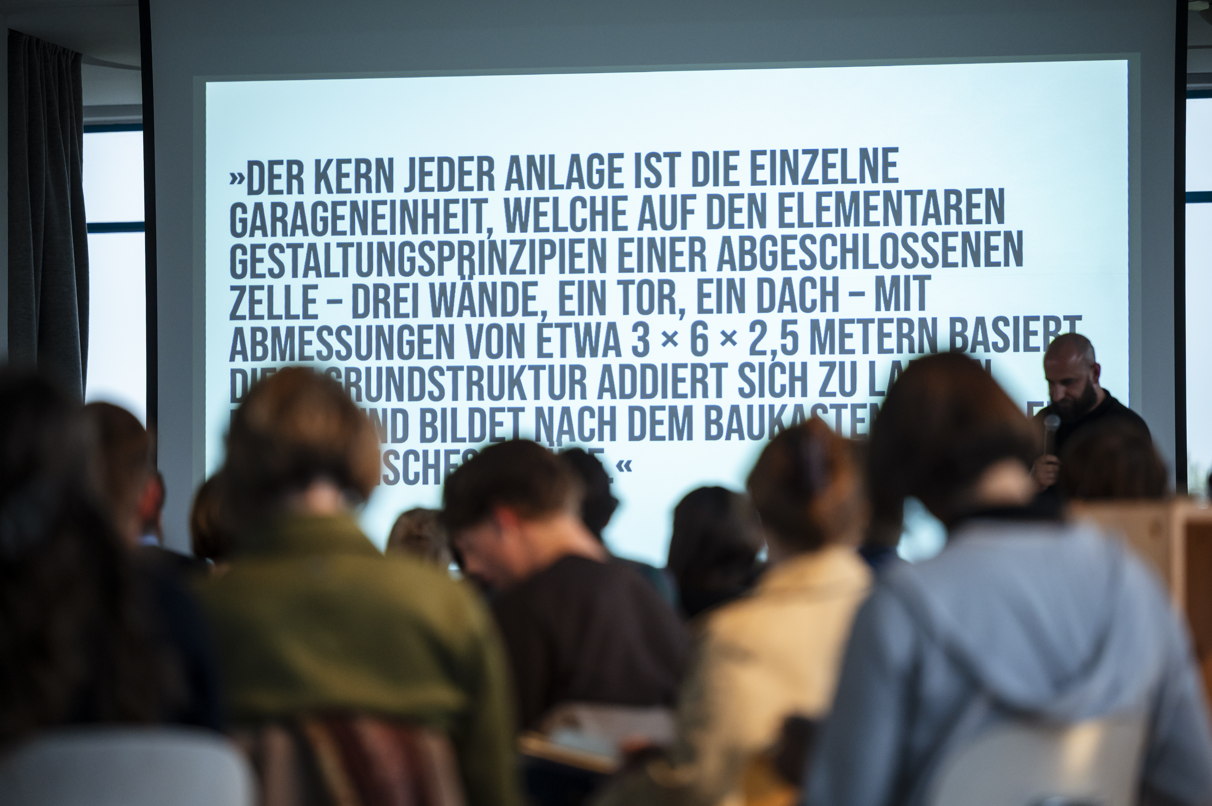 Bildbeschreibungstext Bildbeschreibungstext
