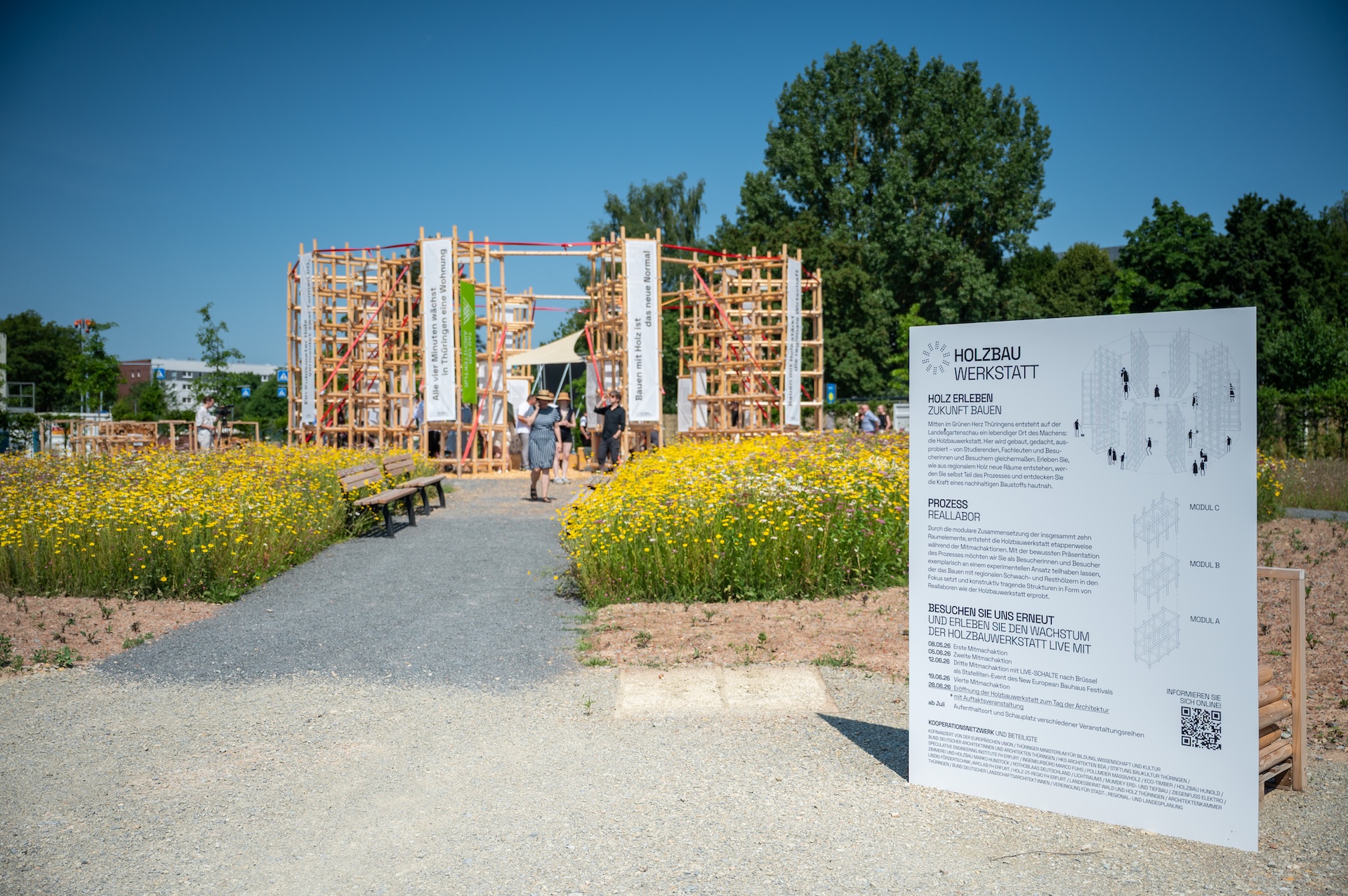 Noch bis Ende Oktober ist die Holzbauwerkstatt auf der Landesgartenschau Leinefelde-Worbis zu erleben. Foto Thomas Müller Noch bis Ende Oktober ist die Holzbauwerkstatt auf der Landesgartenschau Leinefelde-Worbis zu erleben. Foto Thomas Müller